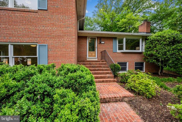 4908 BRADFORD DR, Annandale, VA 22003