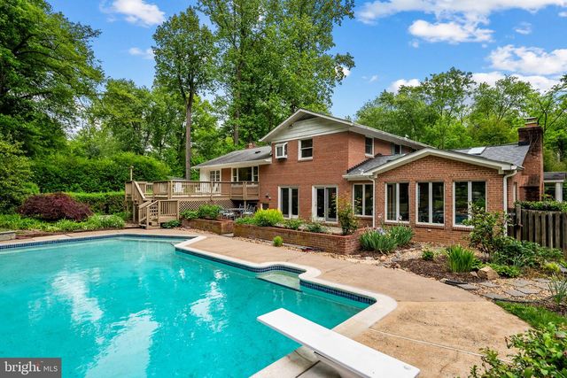 4908 BRADFORD DR, Annandale, VA 22003