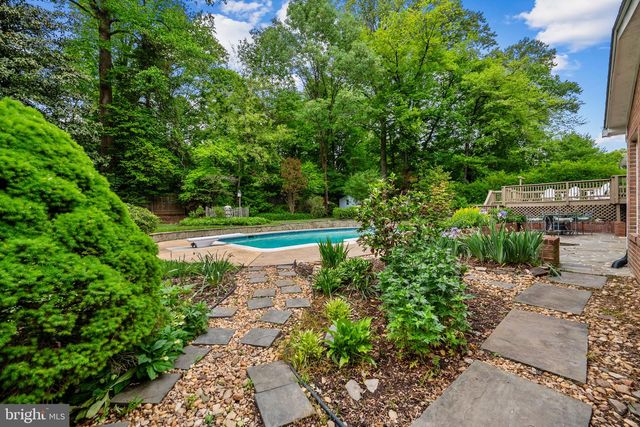 4908 BRADFORD DR, Annandale, VA 22003