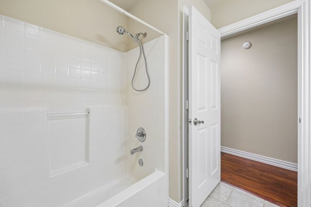 5409 Wedgefield Road, Granbury, TX 76049