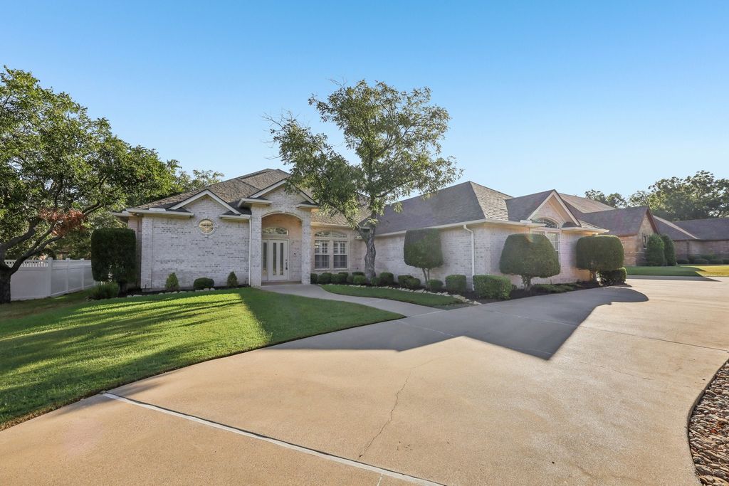 5409 Wedgefield Road, Granbury, TX 76049