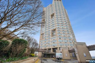 7004 Boulevard East 27A, Guttenberg, NJ 07093