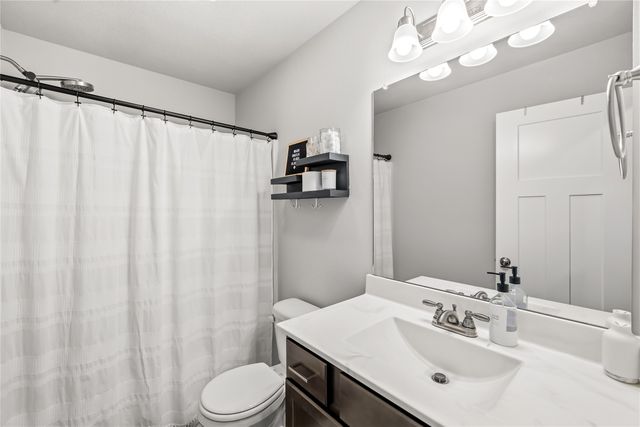 282 NW Lexington Drive, Waukee, IA 50263