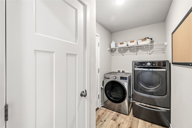 282 NW Lexington Drive, Waukee, IA 50263