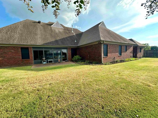 4651 ALDEN DR E, Horn Lake, MS 38637