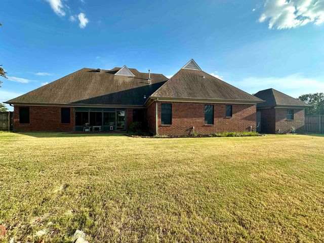 4651 ALDEN DR E, Horn Lake, MS 38637