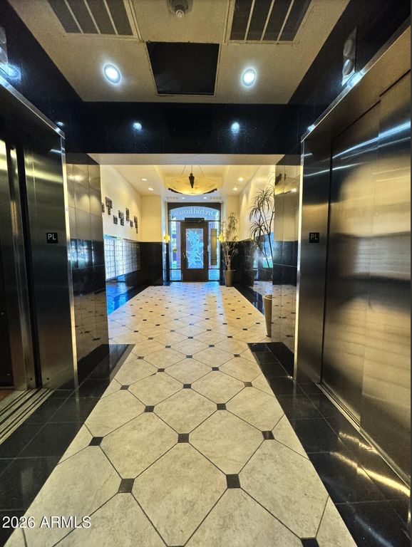 Image 28 of property listing at 21 E 6TH Street 306, Tempe, AZ 85281