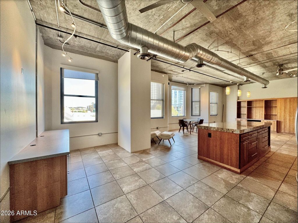 Image 6 of property listing at 21 E 6TH Street 306, Tempe, AZ 85281