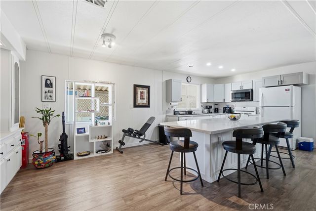 1456 E Philadelphia 132, Ontario, CA 91761