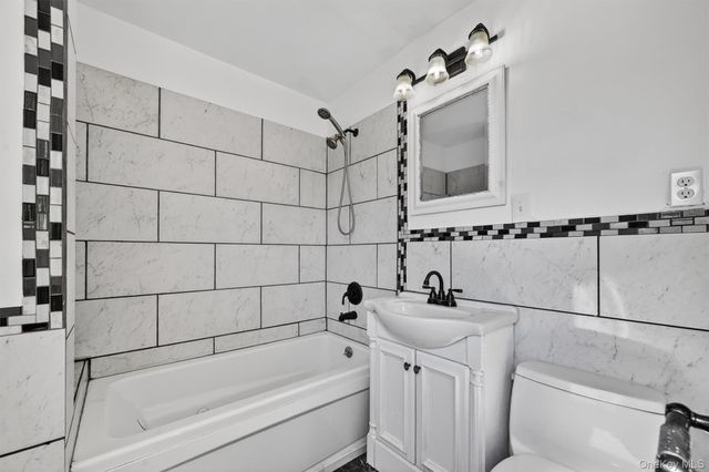 405 County Route 22, Middletown, NY 10940