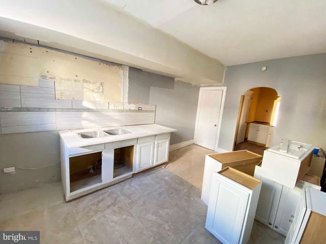 1731 W CHAMPLOST ST, Philadelphia, PA 19141