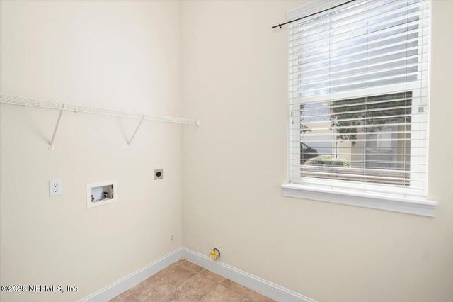 2160 AUTUMN COVE Circle, Fleming Island, FL 32003