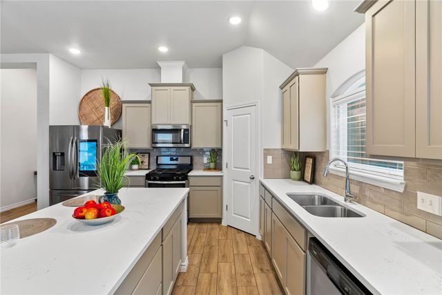 7205 Adler Dr, Corpus Christi, TX 78414