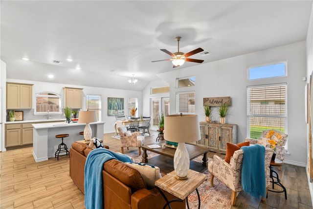 7205 Adler Dr, Corpus Christi, TX 78414