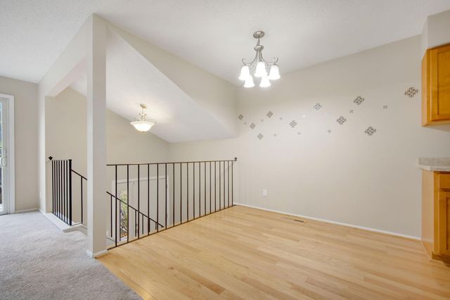 361 Elan Court, Woodbury, MN 55125