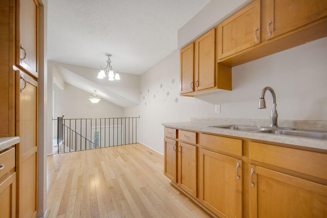 361 Elan Court, Woodbury, MN 55125