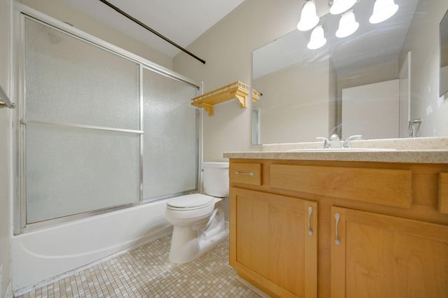 361 Elan Court, Woodbury, MN 55125