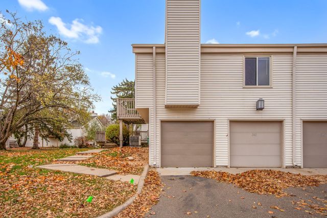 361 Elan Court, Woodbury, MN 55125