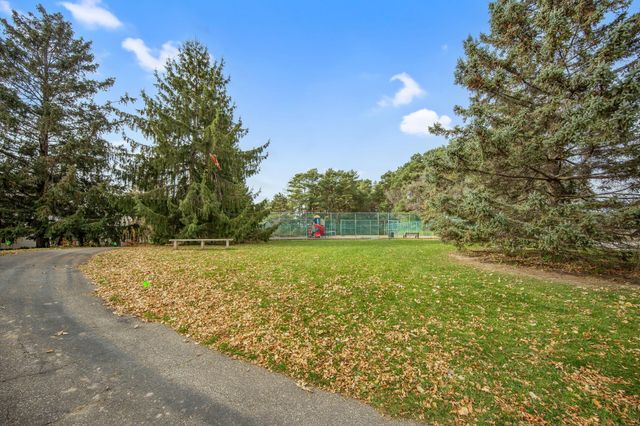 361 Elan Court, Woodbury, MN 55125