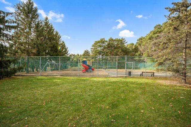 361 Elan Court, Woodbury, MN 55125