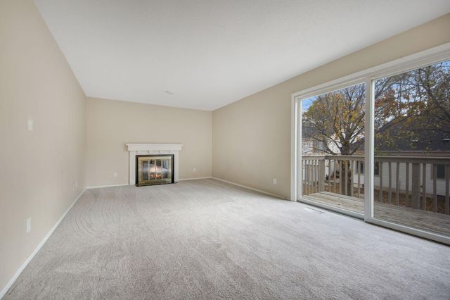 361 Elan Court, Woodbury, MN 55125