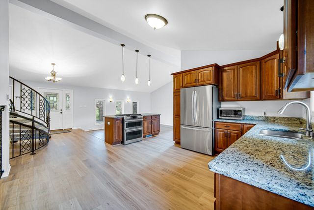 435 W 300 S, Valparaiso, IN 46385