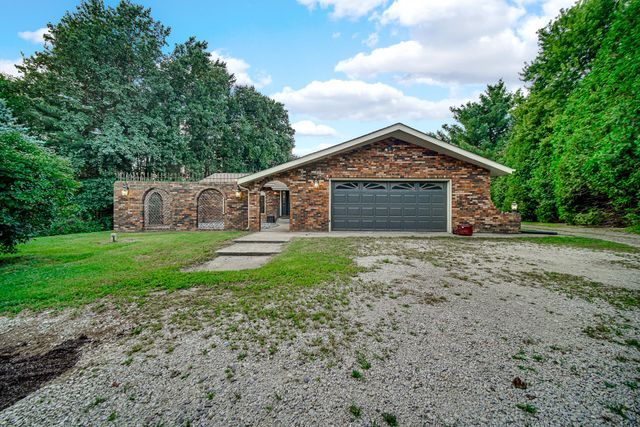 435 W 300 S, Valparaiso, IN 46385