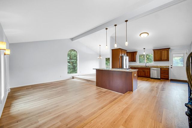 435 W 300 S, Valparaiso, IN 46385