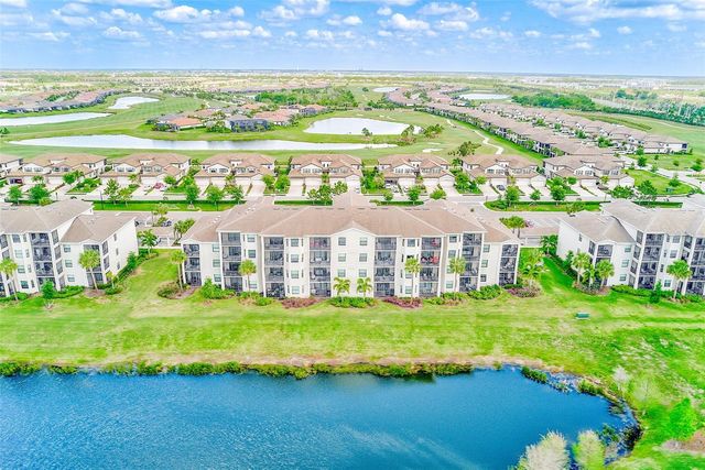 18028 GAWTHROP DRIVE 101, Bradenton, FL 34211