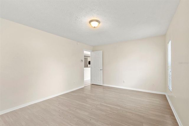 8904 W FLORA STREET, Tampa, FL 33615
