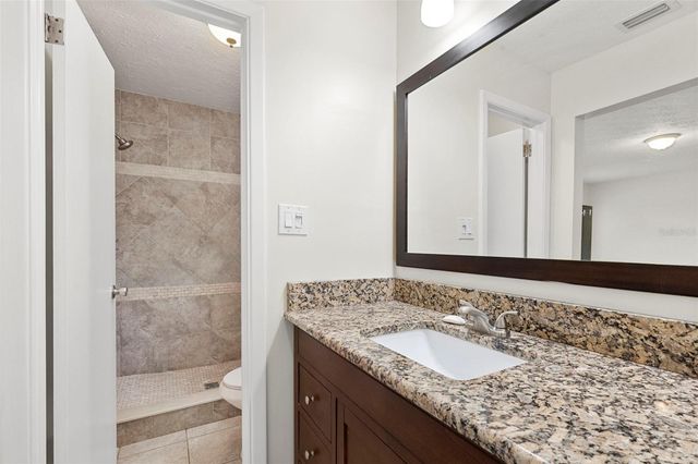 8904 W FLORA STREET, Tampa, FL 33615