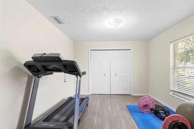 8904 W FLORA STREET, Tampa, FL 33615