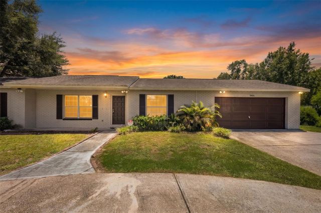 8904 W FLORA STREET, Tampa, FL 33615