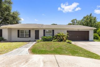 8904 W FLORA STREET, Tampa, FL 33615
