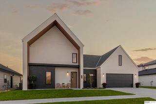 28443 Laurel Circle, Valley, NE 68064