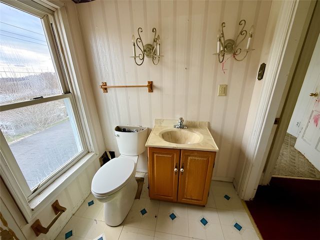 1126 Old National Pike, Centerville, PA 15333