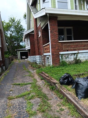 1013 Del Monte Street, Cincinnati, OH 45205