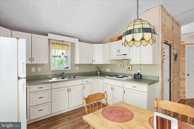 60 FAWN RUN LN, Hedgesville, WV 25427