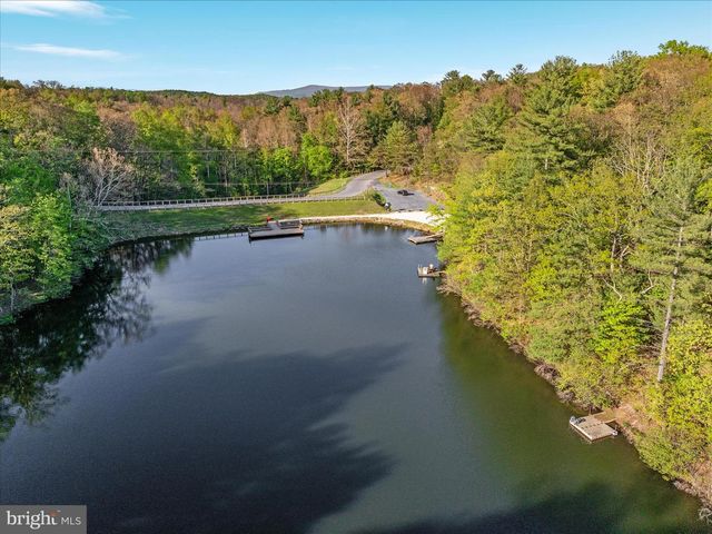 60 FAWN RUN LN, Hedgesville, WV 25427