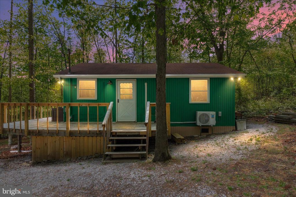 60 FAWN RUN LN, Hedgesville, WV 25427