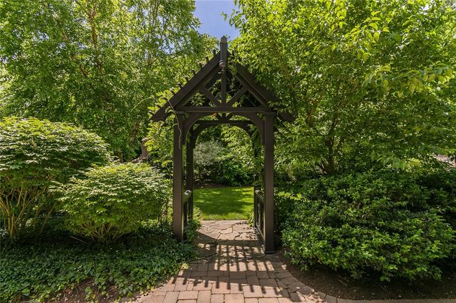 239 Sandringham Road, Brighton, NY 14610