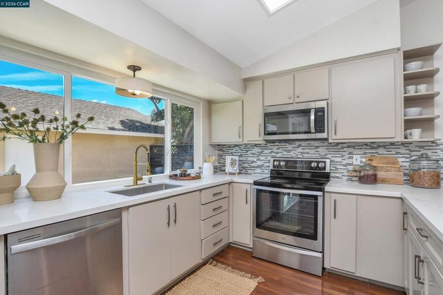 1808 Las Ramblas Dr, Concord, CA 94521