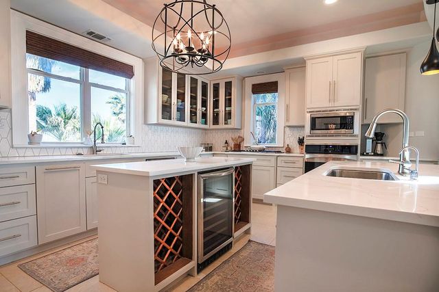 4214 Turks Point, Galveston, TX 77554