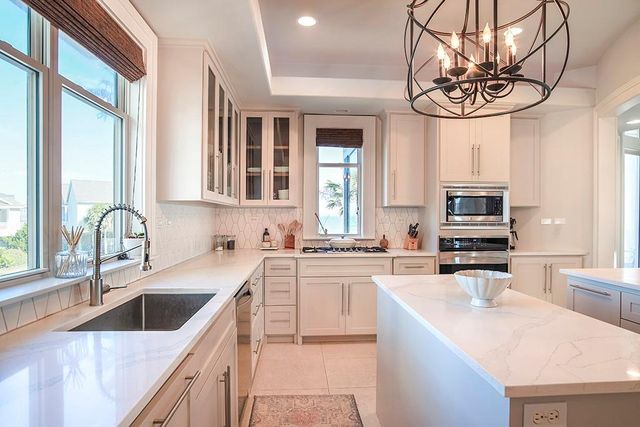 4214 Turks Point, Galveston, TX 77554