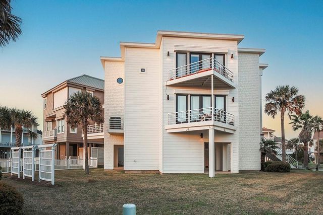 4214 Turks Point, Galveston, TX 77554