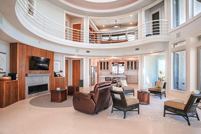 4214 Turks Point, Galveston, TX 77554