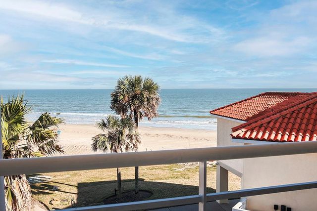 4214 Turks Point, Galveston, TX 77554