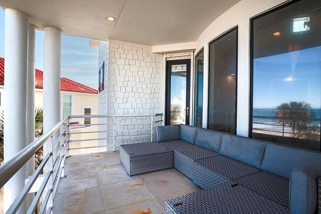 4214 Turks Point, Galveston, TX 77554