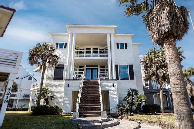 4214 Turks Point, Galveston, TX 77554