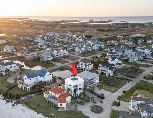 4214 Turks Point, Galveston, TX 77554